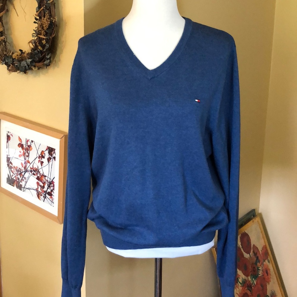 TOMMY HILFIGER sz Large V-Neck Logo Cotton $108new